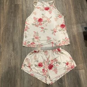 Flora pink flowered pajama set, size small.